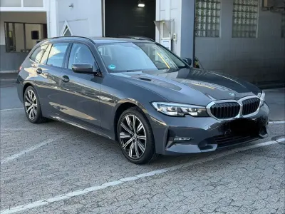 Gebraucht BMW 320 Shadowline 190 PS (139 kW) 2020 Grau Kombi