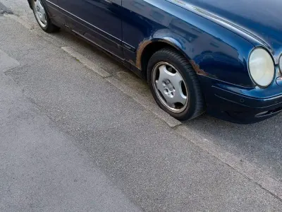 Gebraucht Mercedes E320 296 PS (217 kW) 1999 Blau Coupé