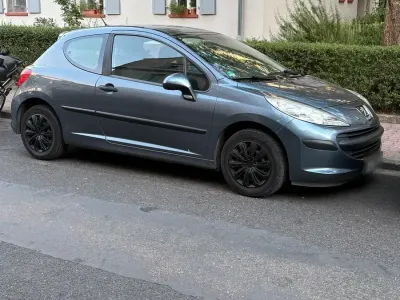 Gebraucht Peugeot 207 73 PS (53 kW) 2007 Andere farben Kleinwagen