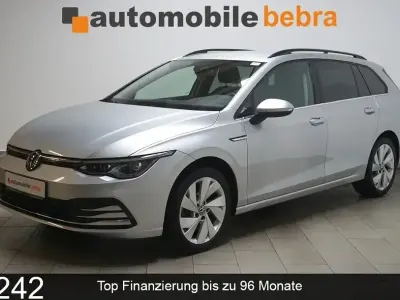 Gebraucht VW Golf VIII Style 150 PS (110 kW) 2022 Reflexsilber Kombi