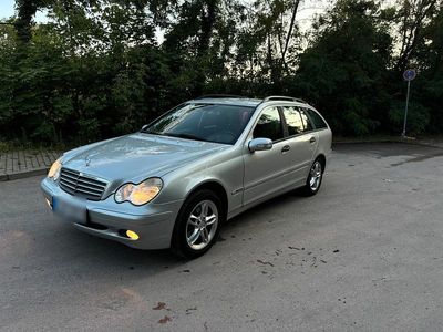 Mercedes C200