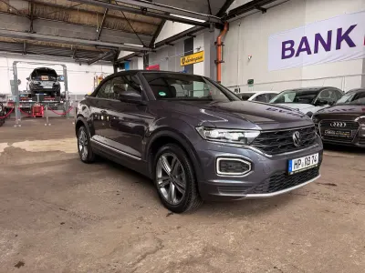 Gebraucht VW T-Roc Cabriolet Style 110 PS (80 kW) 2021 Grau Cabrio