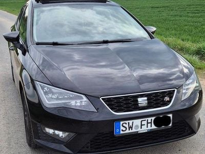 Second-hand Seat Leon FR 184 CP (135 kW) 2014 Negru Berlinǎ