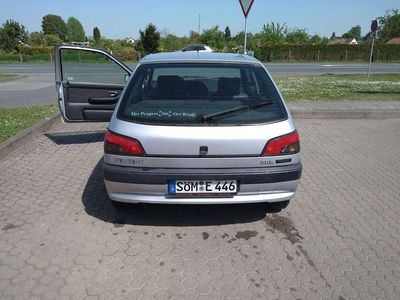 Peugeot 306