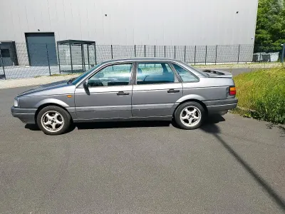 Gebraucht VW Passat 115 PS (84 kW) 1991 Silber Limousine
