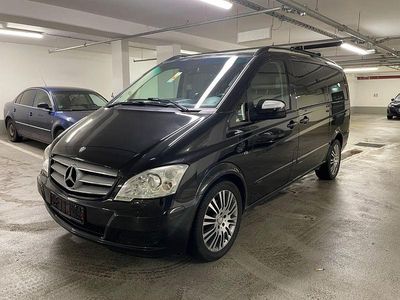 Second-hand Mercedes Viano Edition 224 CP (164 kW) 2010 Negru Monovolum
