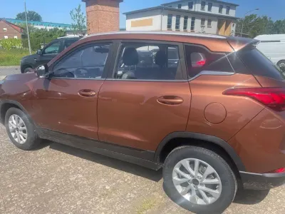 Gebraucht Baic X35 136 PS (100 kW) 2025 Braun SUV