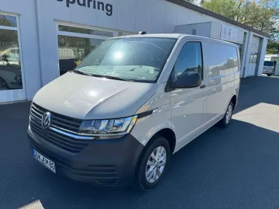 Gebraucht VW Transporter 110 PS (80 kW) 2025 Ascotgrau Van