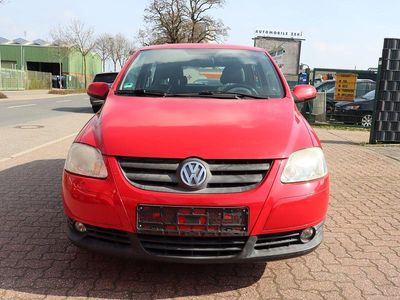 Gebraucht VW Fox Style 54 PS (39 kW) 2010 Rot Kleinwagen