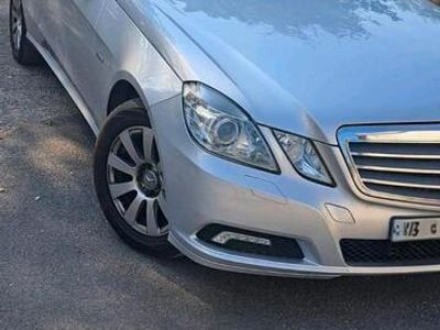 Mercedes E200