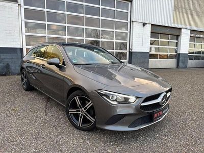 Gebraucht Mercedes CLA200 Shooting Brake 150 PS (110 kW) 2021 Grau Kombi