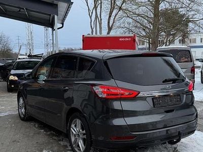 Gebraucht Ford S-MAX S 150 PS (110 kW) 2018 Grau Van / Kleinbus