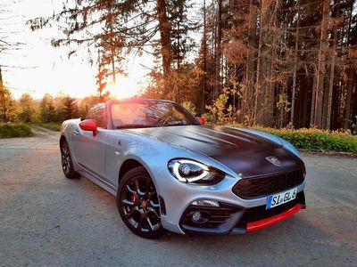 Grau Gebraucht 2018 Abarth 124 Spider Turismo Cabrio | 25.800 € (Guter Preis)