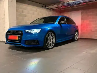 Używany Audi S4 354 KM (260 kW) 2018 Niebieski Sedan/Limuzyna