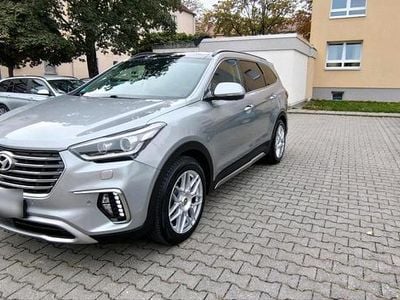 Gebraucht Hyundai Santa Fe 200 PS (147 kW) 2018 Grau SUV