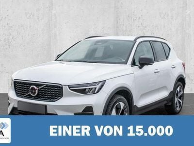 Weiß metallic Gebraucht 2023 Volvo XC40 Plus SUV | 35.500 € (Guter Preis)