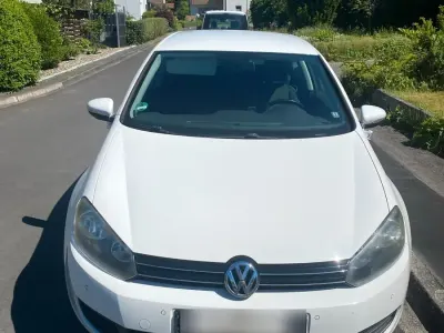 Używany VW Golf VI 80 KM (58 kW) 2009 Biały Hatchback