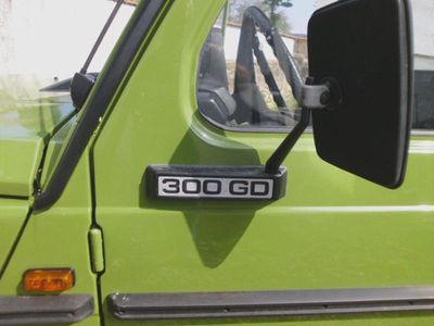Grün Gebraucht 1981 Mercedes G300 SUV | 25.800 €