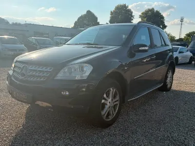 Gebraucht Mercedes ML320 224 PS (164 kW) 2006 Schwarz SUV