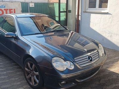 Gebraucht Mercedes C180 143 PS (105 kW) 2006 Grau Coupé