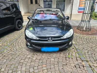 Gebraucht Peugeot 206 CC 109 PS (80 kW) 2005 Schwarz Cabrio