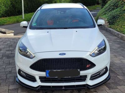 gebraucht Ford Focus FocusTurnier 2.0 EcoBoost ST