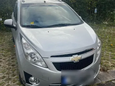 Gebraucht Chevrolet Spark 80 PS (58 kW) 2010 Grau Kleinwagen