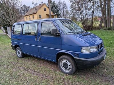 Gebraucht VW Caravelle 102 PS (75 kW) 1998 Blau Van