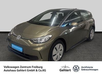 Second-hand VW ID.3 Pro Performance 150 kW (204 CP) 2024 Verde Hatchback