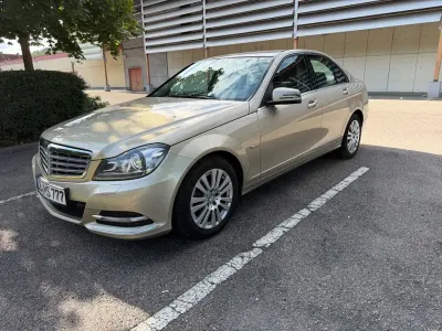 Gebraucht Mercedes C250 204 PS (150 kW) 2011 Beige Limousine