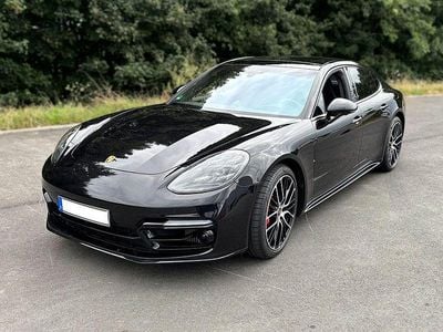 Porsche Panamera 4S