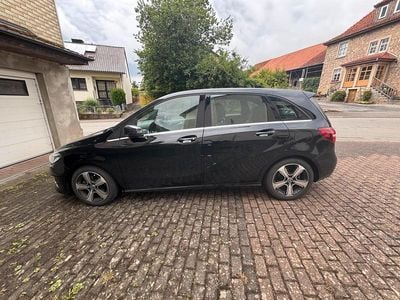 Mercedes B200