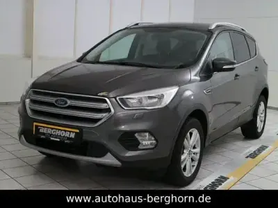 Second-hand Ford Kuga Trend 120 CP (88 kW) 2017 Gri SUV