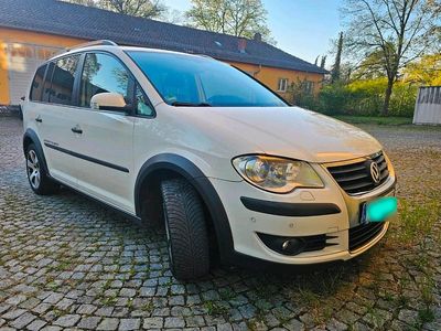 Second-hand VW Touran Cross 170 CP (125 kW) 2007 Alb Monovolum