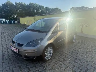 Gebraucht Mitsubishi Colt 95 PS (69 kW) 2009 Grau Kleinwagen