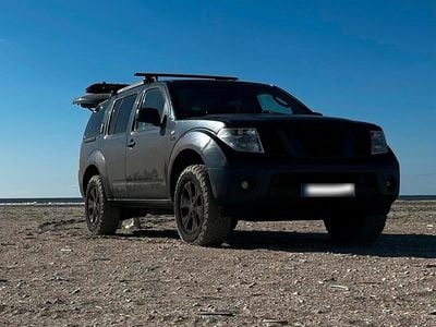 Second-hand Nissan Pathfinder 171 CP (125 kW) 2007 Albastru SUV
