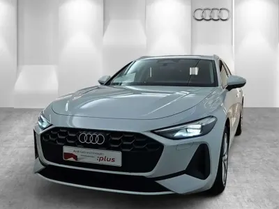 Gebraucht Audi A5 Sport 204 PS (150 kW) 2025 Gletscherweiß metallic Kombi