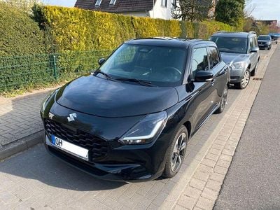 Gebraucht Suzuki Swift Comfort+ 83 PS (61 kW) 2025 Schwarz Kleinwagen