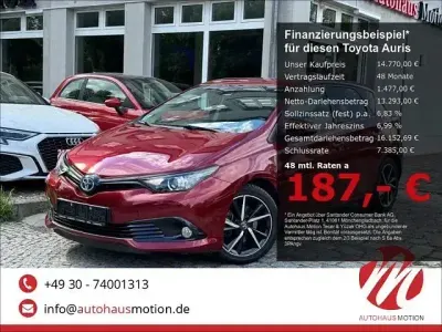 Gebraucht Toyota Auris Hybrid Team 136 PS (100 kW) 2018 Red mc. Limousine
