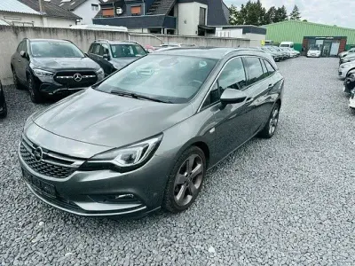 Gebraucht Opel Astra Innovation 136 PS (100 kW) 2017 Quarz grau Kombi