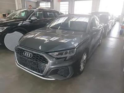 Gebraucht Audi A3 S-Line 150 PS (110 kW) 2022 Grau Limousine