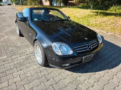 Gebraucht Mercedes SLK230 193 PS (141 kW) 2000 Schwarz Cabrio
