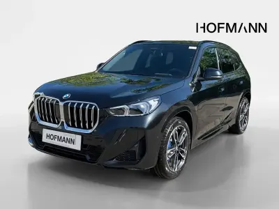 Neu BMW X1 Luxury Line 197 PS (144 kW) 2026 Saphirschwarz metallic SUV
