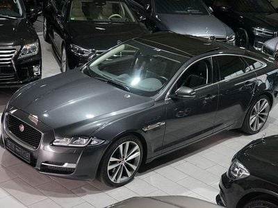 Second-hand Jaguar XJ Luxury 300 CP (220 kW) 2019 Gri Berlinǎ