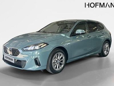 Ny BMW 120 170 HK (125 kW) 2026 Grön Halvkombi