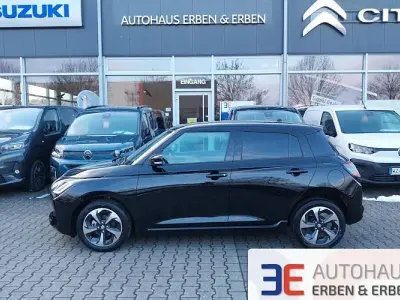 Ny Suzuki Swift Comfort+ 83 HK (61 kW) 2026 Svart Halvkombi
