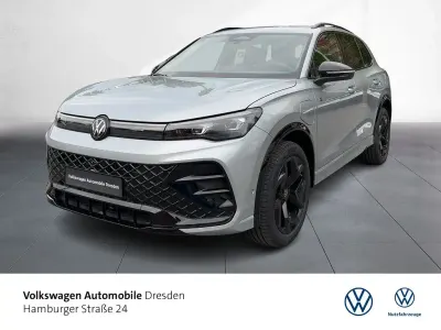 Neu VW Tiguan R-line 272 PS (200 kW) 2025 Oyster silver metallic SUV