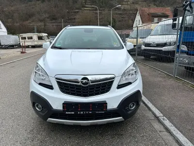 Używany Opel Mokka Edition 140 KM (102 kW) 2013 Biały SUV