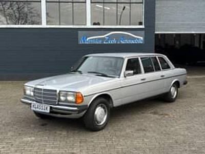 Second-hand Mercedes 300 88 CP (64 kW) 1985 Argintiu Berlinǎ