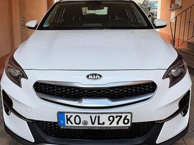 Weiß Gebraucht 2020 Kia XCeed SUV | 15.750 € (Fairer Preis)